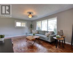 82 BEE STREET - 5