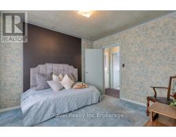 46 AILEEN DRIVE - 15