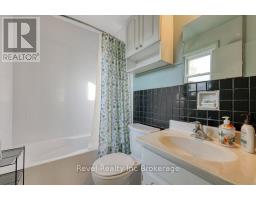 46 AILEEN DRIVE - 17