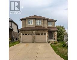 702 FRONTENAC CRESCENT - 1