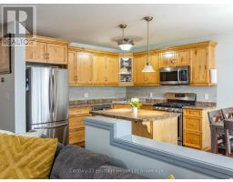 702 FRONTENAC CRESCENT - 10