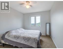 702 FRONTENAC CRESCENT - 23