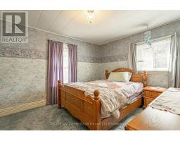 127 CLARKE STREET N - 20