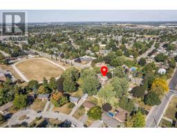 127 CLARKE STREET N - 43