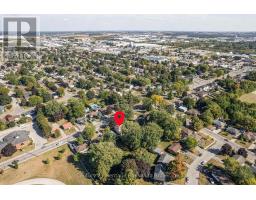 127 CLARKE STREET N - 44