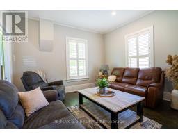 671 HENRY STREET - 17