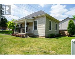 671 HENRY STREET - 3