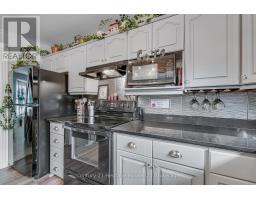 549 LANSDOWNE AVENUE - 19