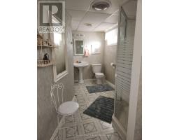 183 DIEFENBAKER DRIVE - 36