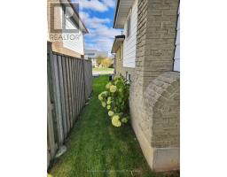 183 DIEFENBAKER DRIVE - 9