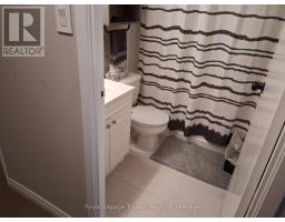 144 KEATS DRIVE - 14