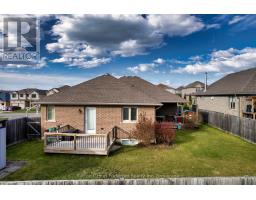 820 RIDGEWOOD DRIVE - 35