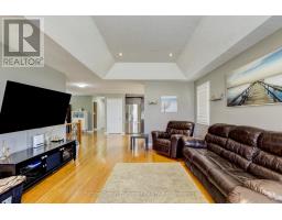 820 RIDGEWOOD DRIVE - 6