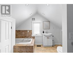 188 JOHN STREET S - 16