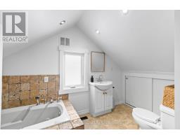 188 JOHN STREET S - 17