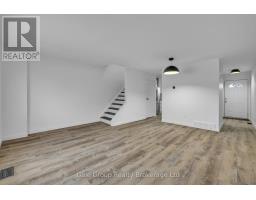 6 - 125 BAY STREET - 10