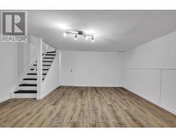 6 - 125 BAY STREET - 12