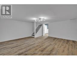 6 - 125 BAY STREET - 13