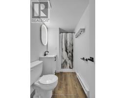 6 - 125 BAY STREET - 16