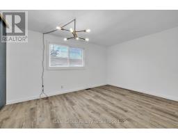 6 - 125 BAY STREET - 20