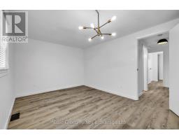 6 - 125 BAY STREET - 22