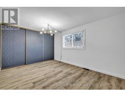 6 - 125 BAY STREET - 24