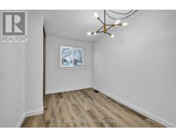 6 - 125 BAY STREET - 28