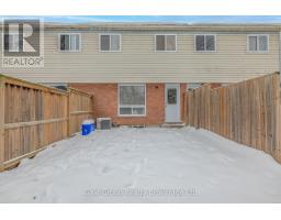 6 - 125 BAY STREET - 32