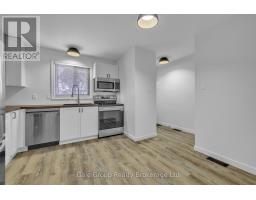 6 - 125 BAY STREET - 5