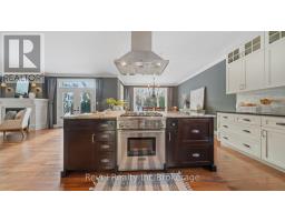 624 DEVONSHIRE AVENUE - 11