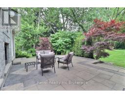 624 DEVONSHIRE AVENUE - 44