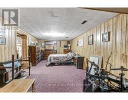 772 DEVONSHIRE AVENUE E - 11