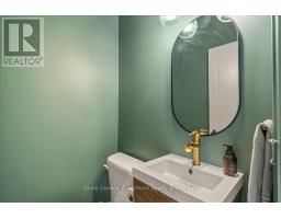 15 MCKENZIE STREET - 14