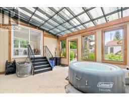 15 MCKENZIE STREET - 17