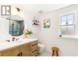 15 MCKENZIE STREET - 26