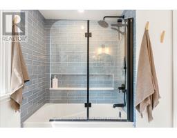 15 MCKENZIE STREET - 27