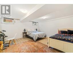 15 MCKENZIE STREET - 31