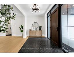 33 AUGUST CRESCENT - 13