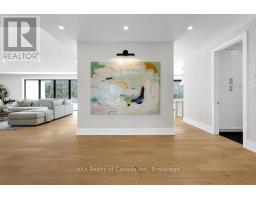 33 AUGUST CRESCENT - 14