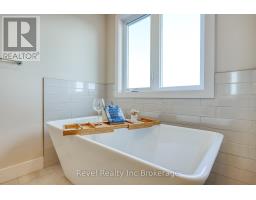 455 GILLESPIE STREET - 15