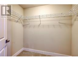 455 GILLESPIE STREET - 23