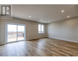 455 GILLESPIE STREET - 3