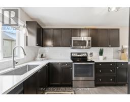 721 CRAWFORD CRESCENT - 14