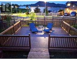 721 CRAWFORD CRESCENT - 4