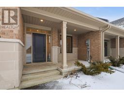 61 KEBA CRESCENT - 2