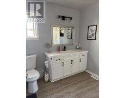 63 WOODHATCH CRESCENT - 11