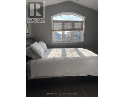 63 WOODHATCH CRESCENT - 14