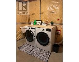 63 WOODHATCH CRESCENT - 17