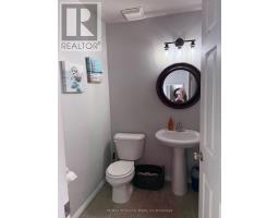 63 WOODHATCH CRESCENT - 4