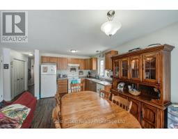 17 HENDERSON COURT - 12